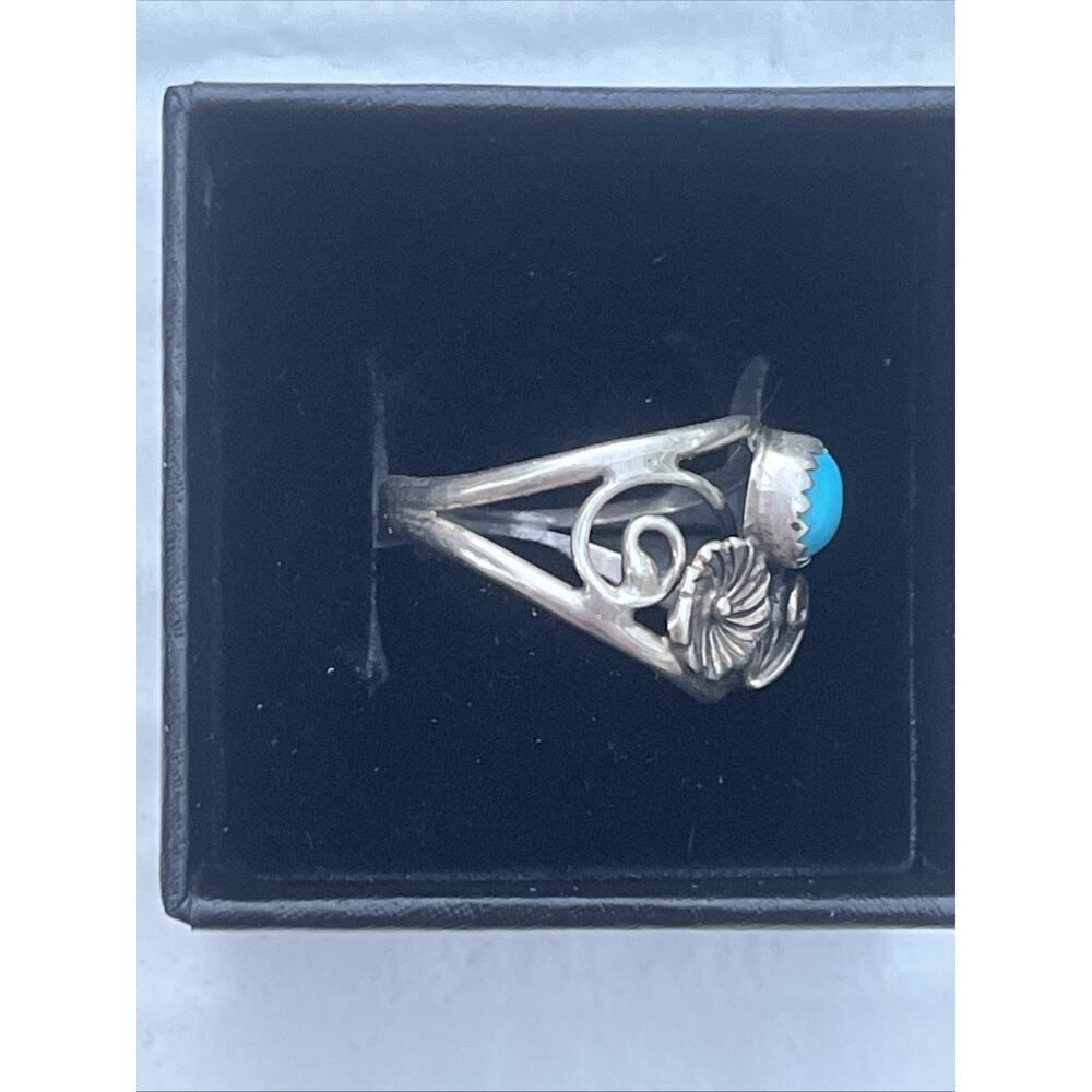 Vintage Southwestern Sterling Silver Turquoise Ring Signed Size 7 - Picture 5 of 9